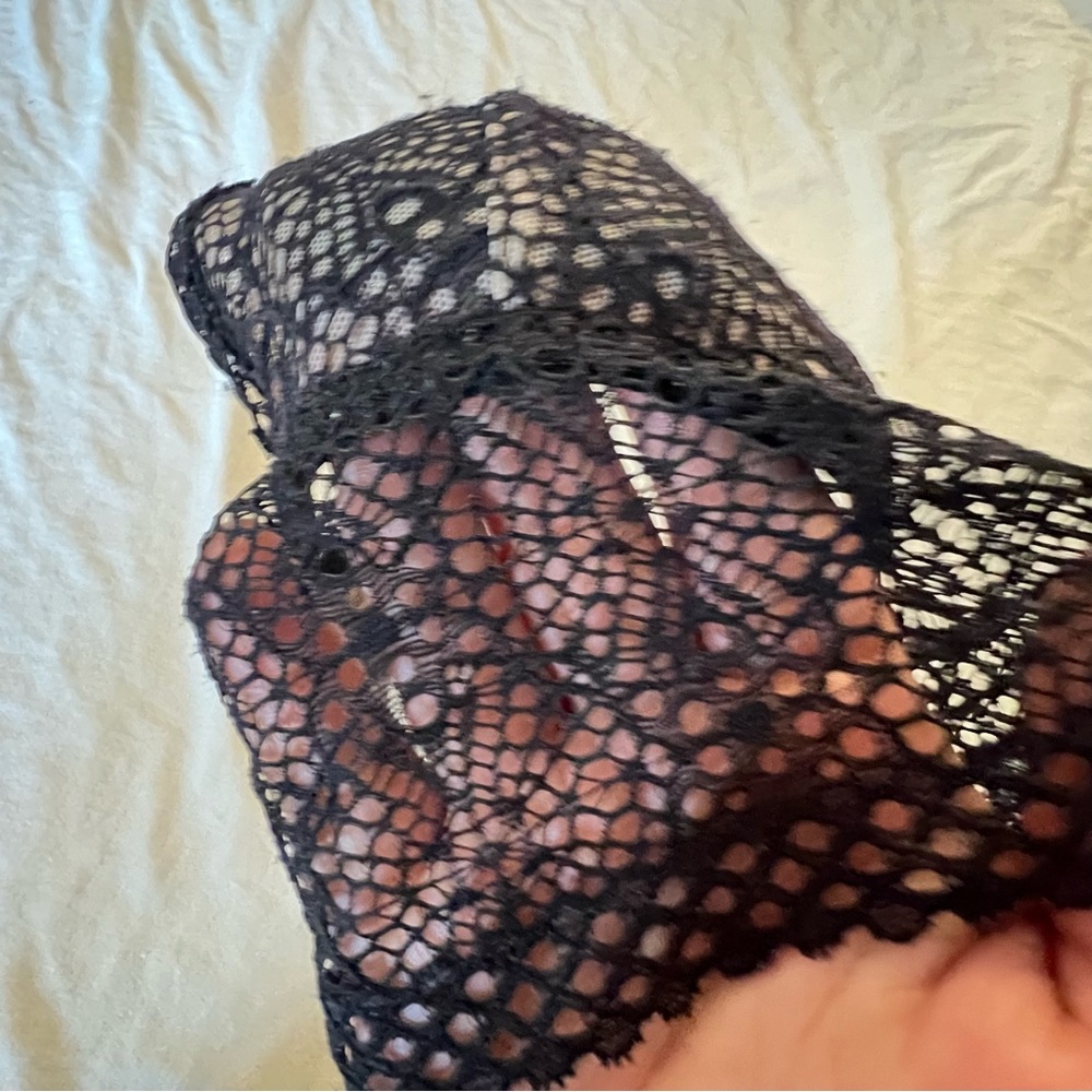 Victoria’s Secret all over crochet sexy black bracelet/ crop top. Size XS. - Picture 5 of 8